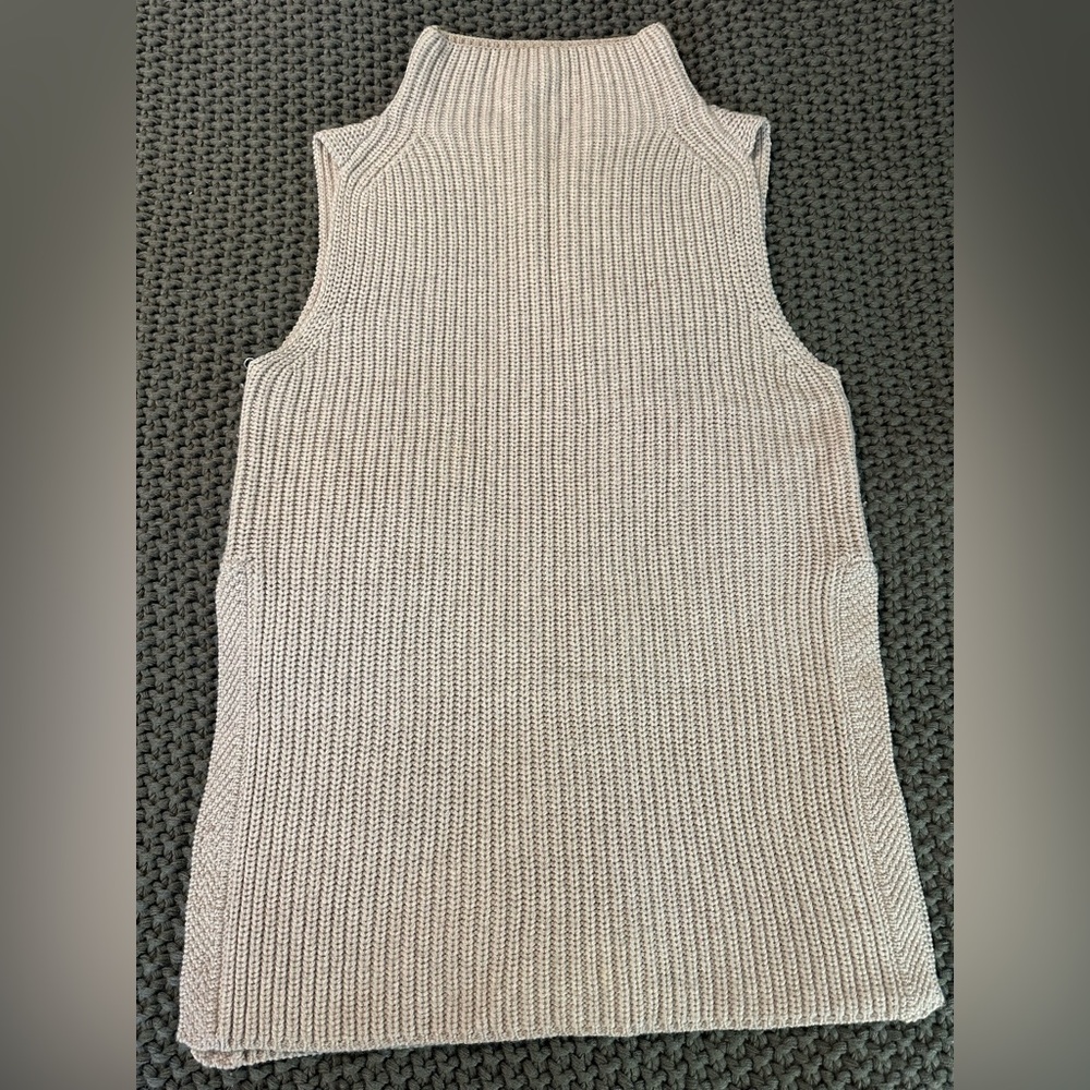 Wilfred 100% wool knit sweater tank